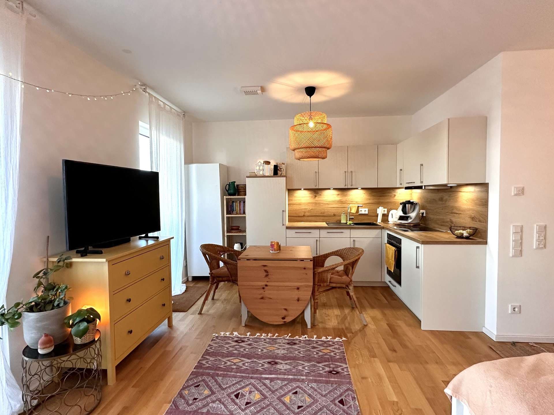 Studio Apartment